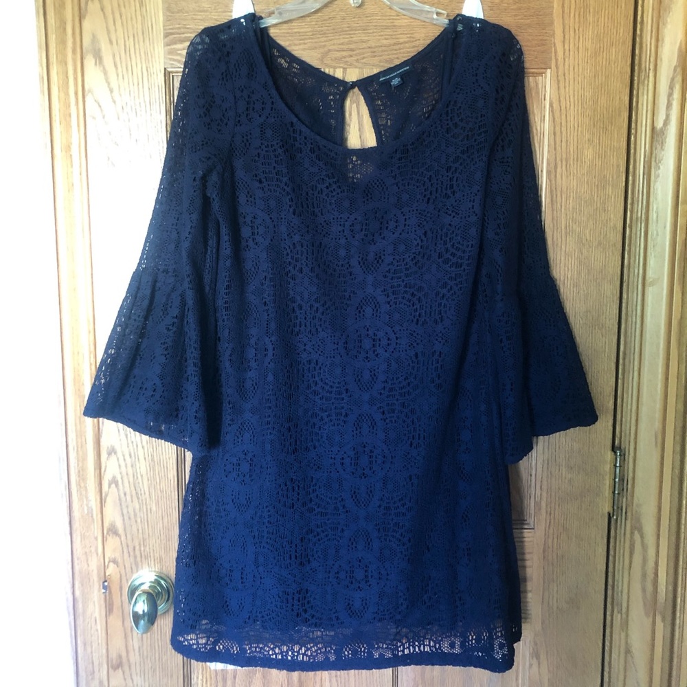 Knit mini dress with underlay.
